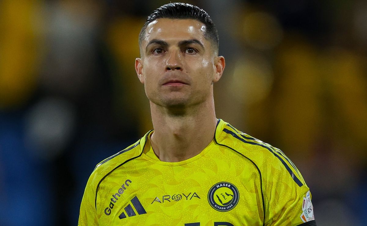 ¿Juega Cristiano Ronaldo hoy? Alineaciones confirmadas para el partido Al-Qadisiya vs Al Nassr en la Liga Profesional Saudí.