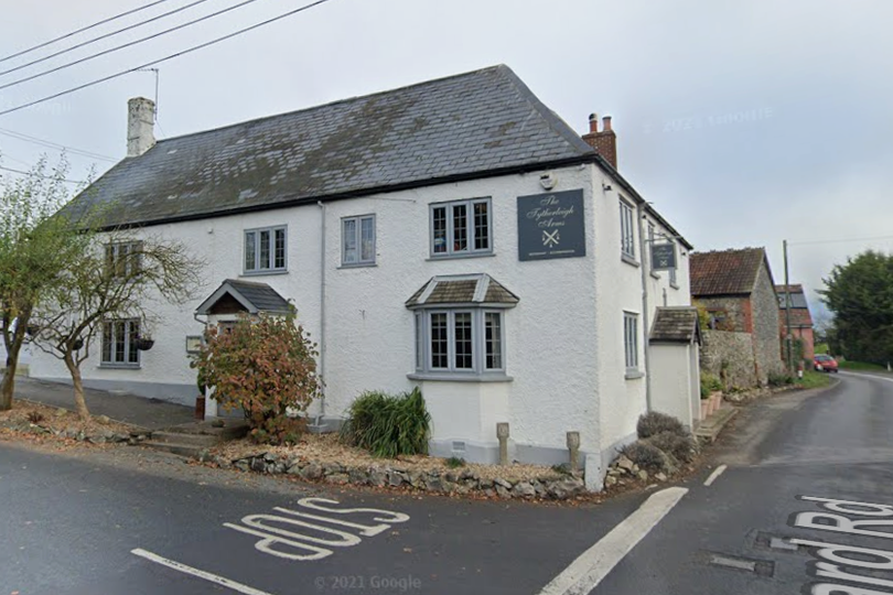 Idyllic pub 20 minutes from Jurassic Coast scores prestigious award