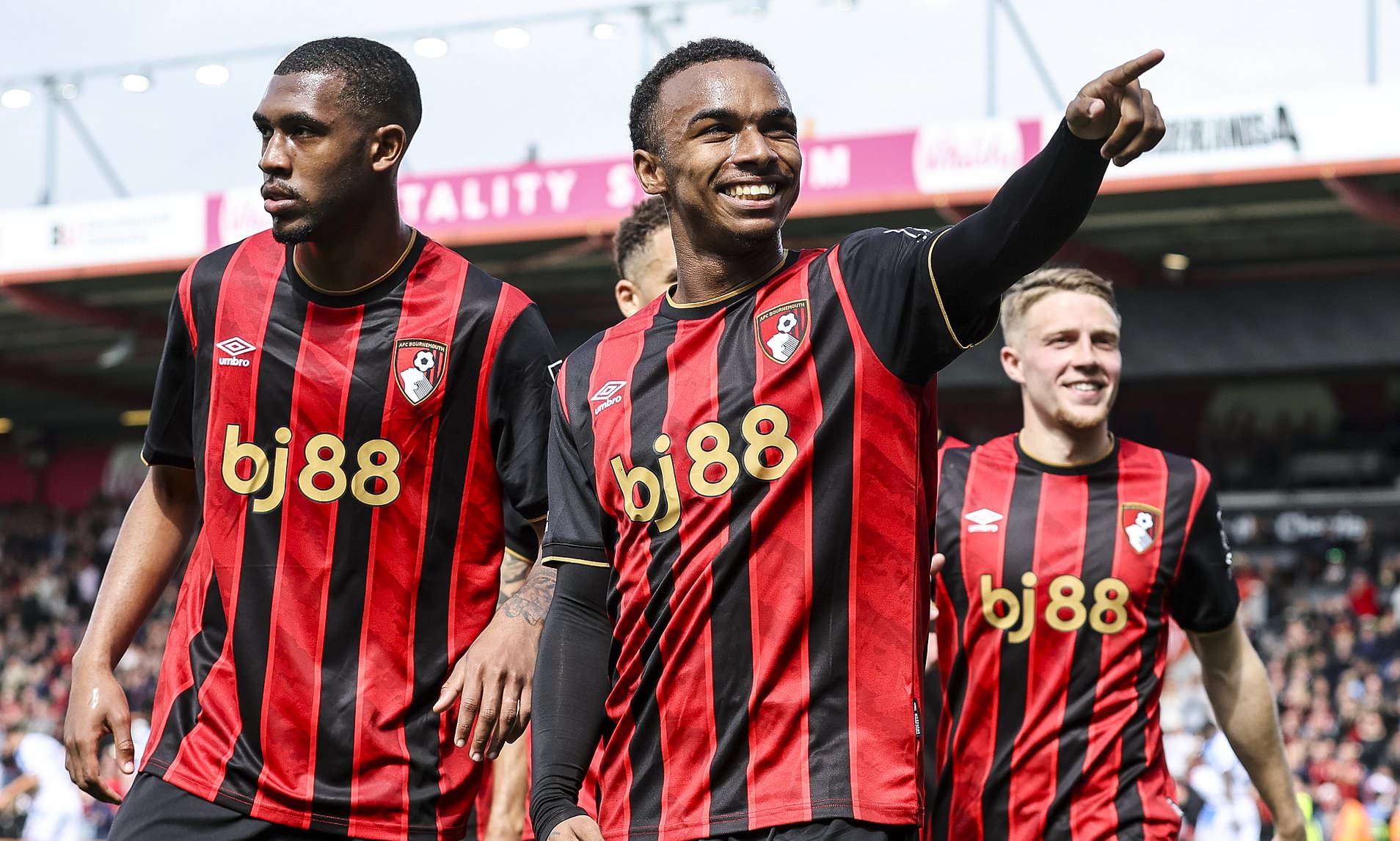 Bournemouth 3-0 Crystal Palace: Magic Andoni Iraola on course to ...