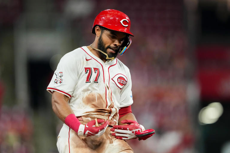 Reds option Rece Hinds to AAA Louisville