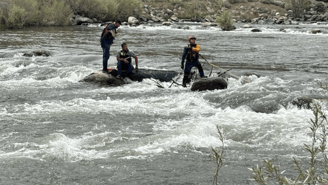 Canoe capsizes near Lockwood; two rescued from Truckee River after ...
