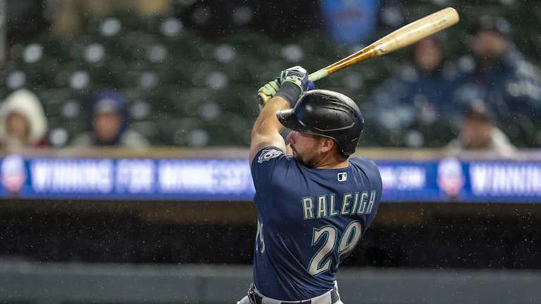 Cal Raleigh soreness forces Mariners to confront their most obvious ...