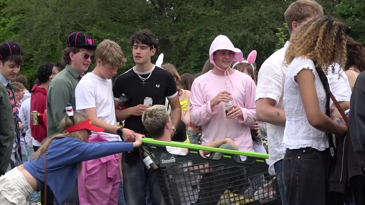 Thousands of Cambridge students have a huge drinking party in the park ...