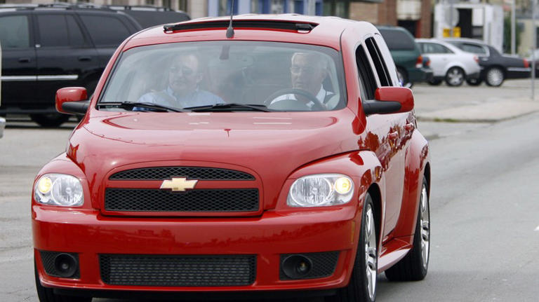 Why Was The Chevy Hhr Discontinued