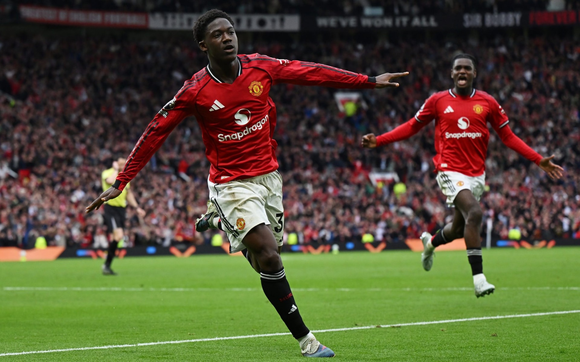 Kobbie Mainoo seals Man Utd double over Liverpool to secure Champions League return