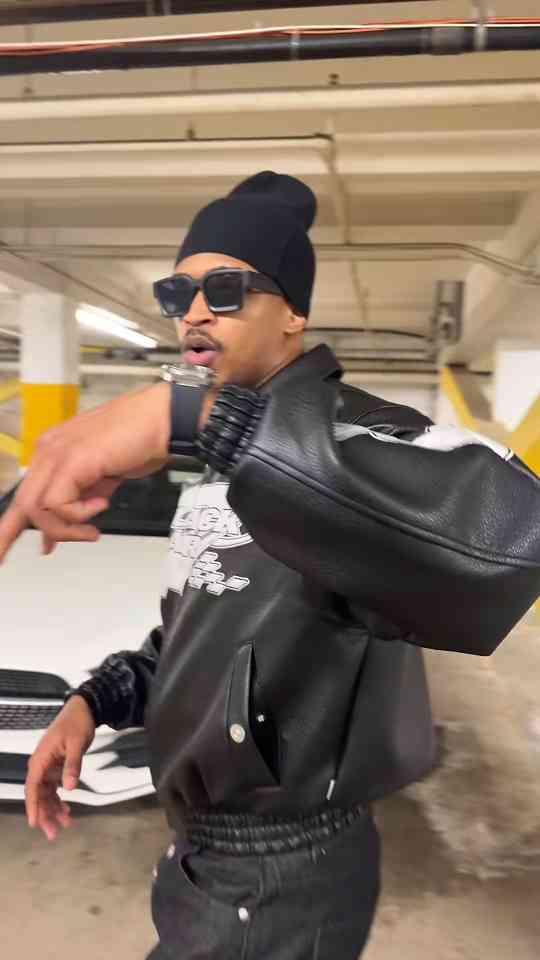 Leather jacket fit check clean street style outfit ideas