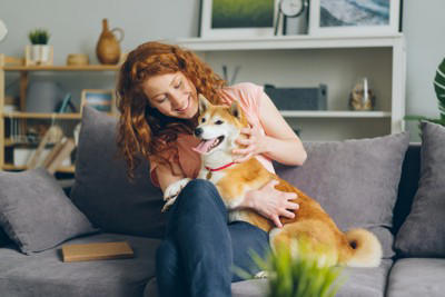 犬が『人に話しかけている』サイン５選 見逃したくないアピールや信頼関係を深める方法まで