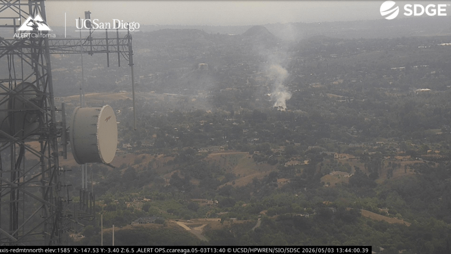 Small brush fire in Fallbrook burns sheds and fence, residents evacuated