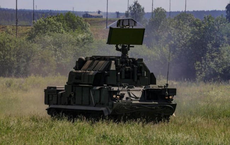 April toll for Russia: Ukraine destroys vital air defenses, losses ...