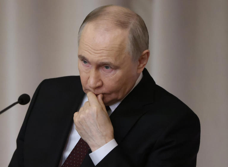 As economic despair mounts, Russian official admits the country has had ...