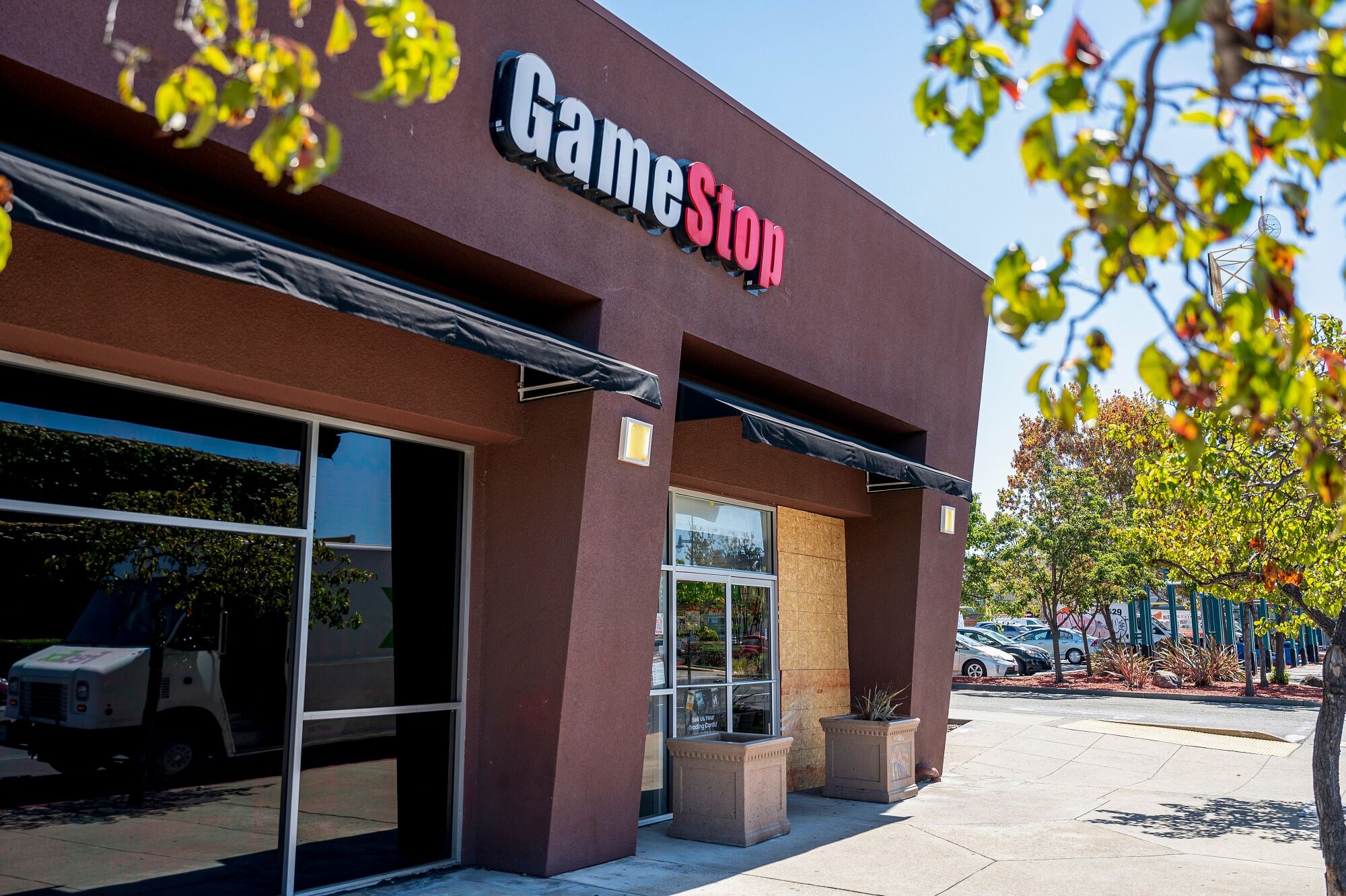 GameStop making $56 billion offer to acquire eBay, WSJ says