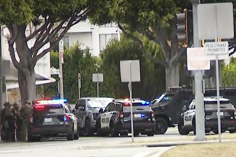 Beverly Hills barricaded suspect in custody after releasing hostage