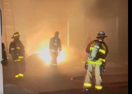 Firefighters extinguish fire in radiology services building in Stuart