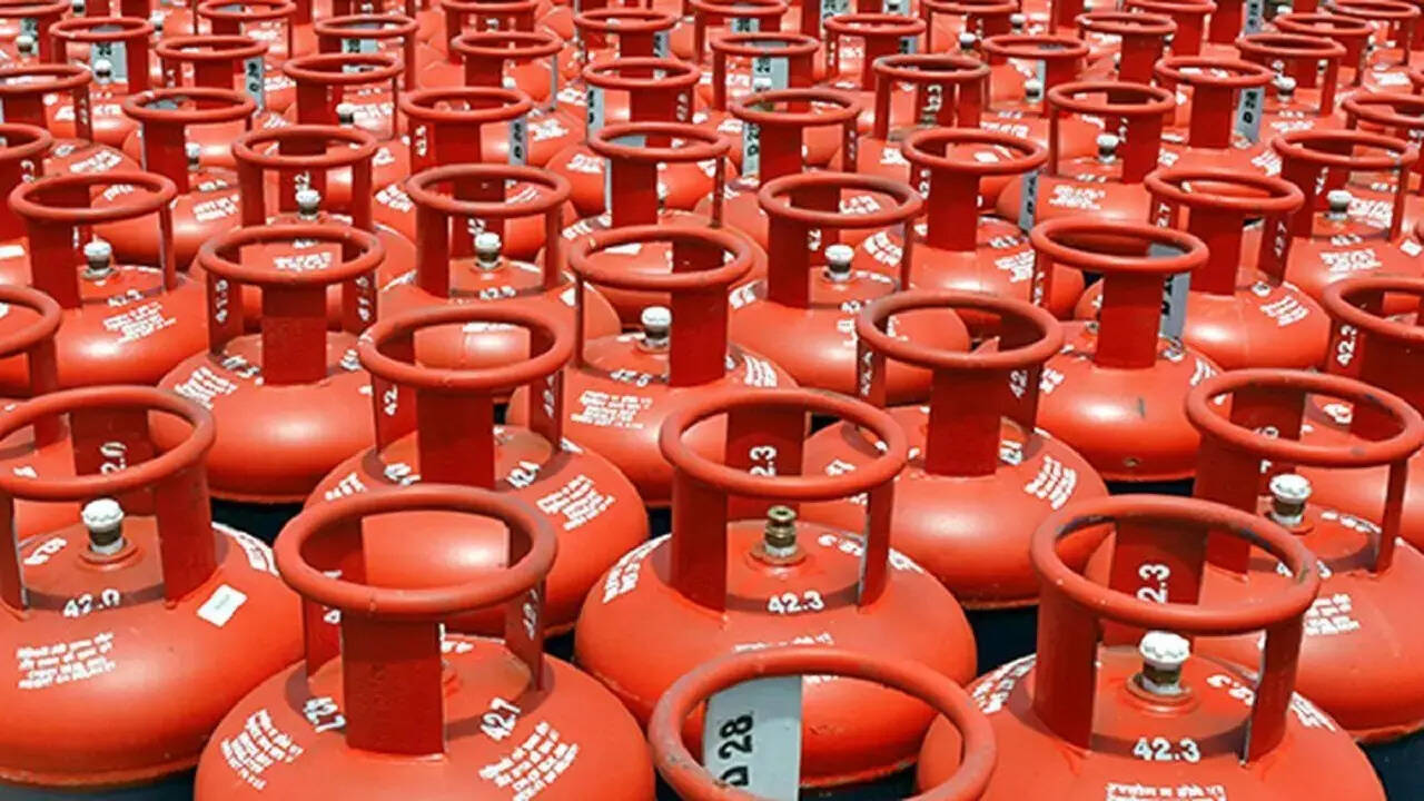 LPG cylinder prices slashed by Rs 300 - Full details inside