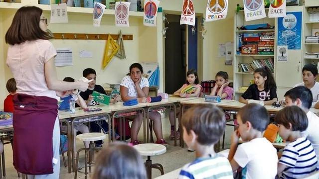 Los concertados de Extremadura tendrán hasta noviembre para pedir 894. ...