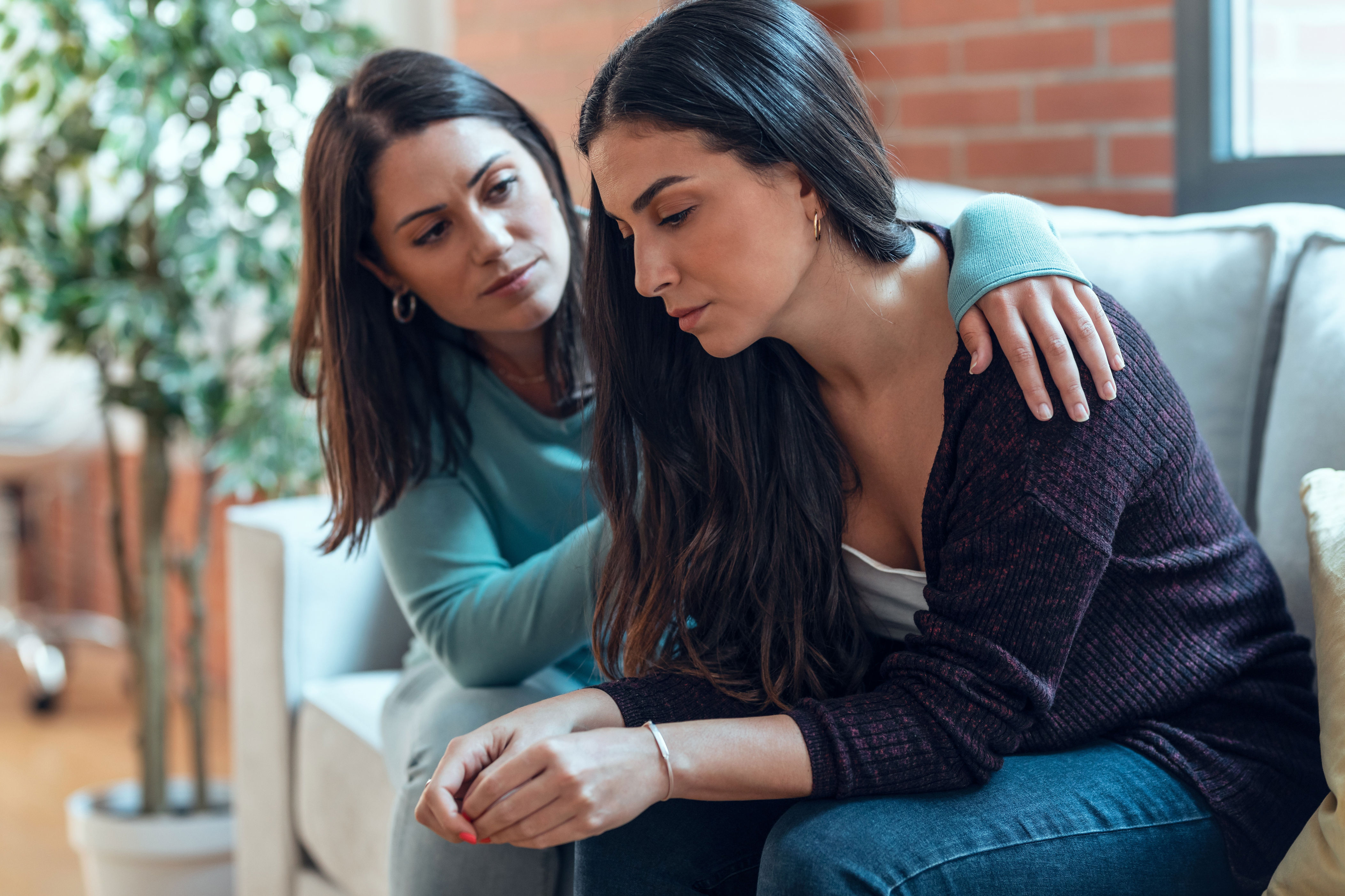 Dear Abby: Should I distance myself from my friend who suffers from ...