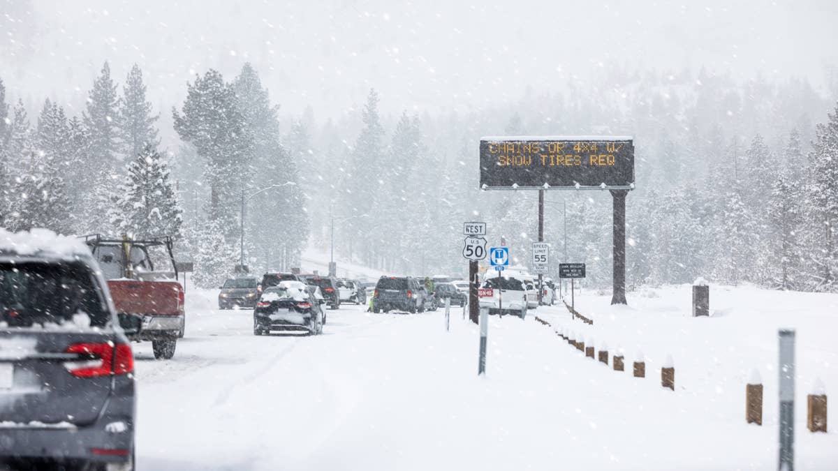 Winter storm warning issued in Wyoming and Colorado as 24 inches of ...