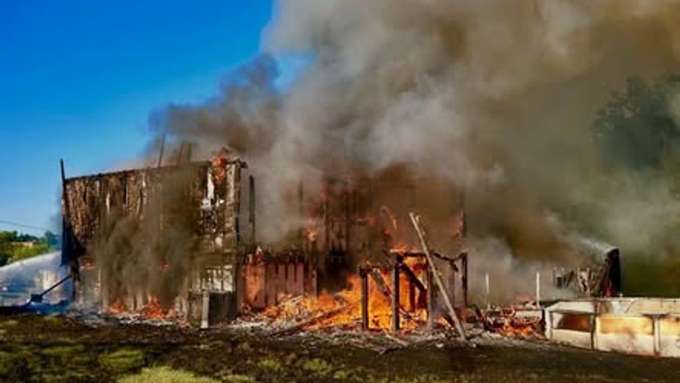 2 residents displaced after house fire, Roanoke County officials say