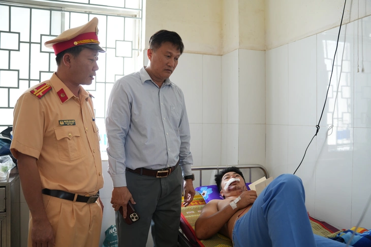 Vụ tai nạn ở đèo Vi Ô Lăk, 2 người chết: Người còn sống kể 'tài xế hét mất thắng'