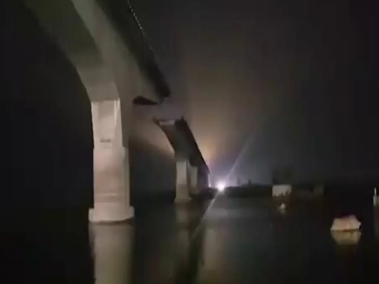 Bihar: Vikramshila bridge in Bhagalpur partially collapses over Ganga ...