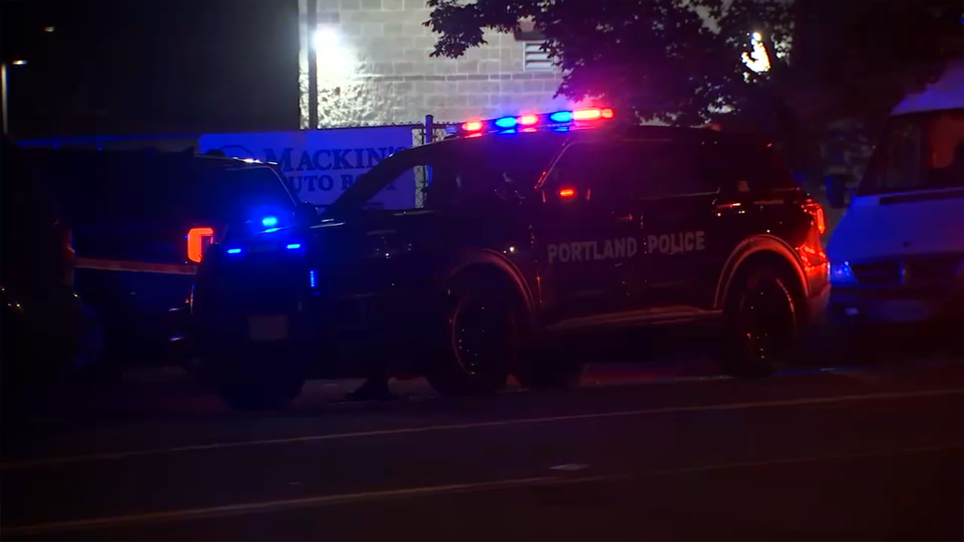Man, woman seriously injured in shooting in NE Portland