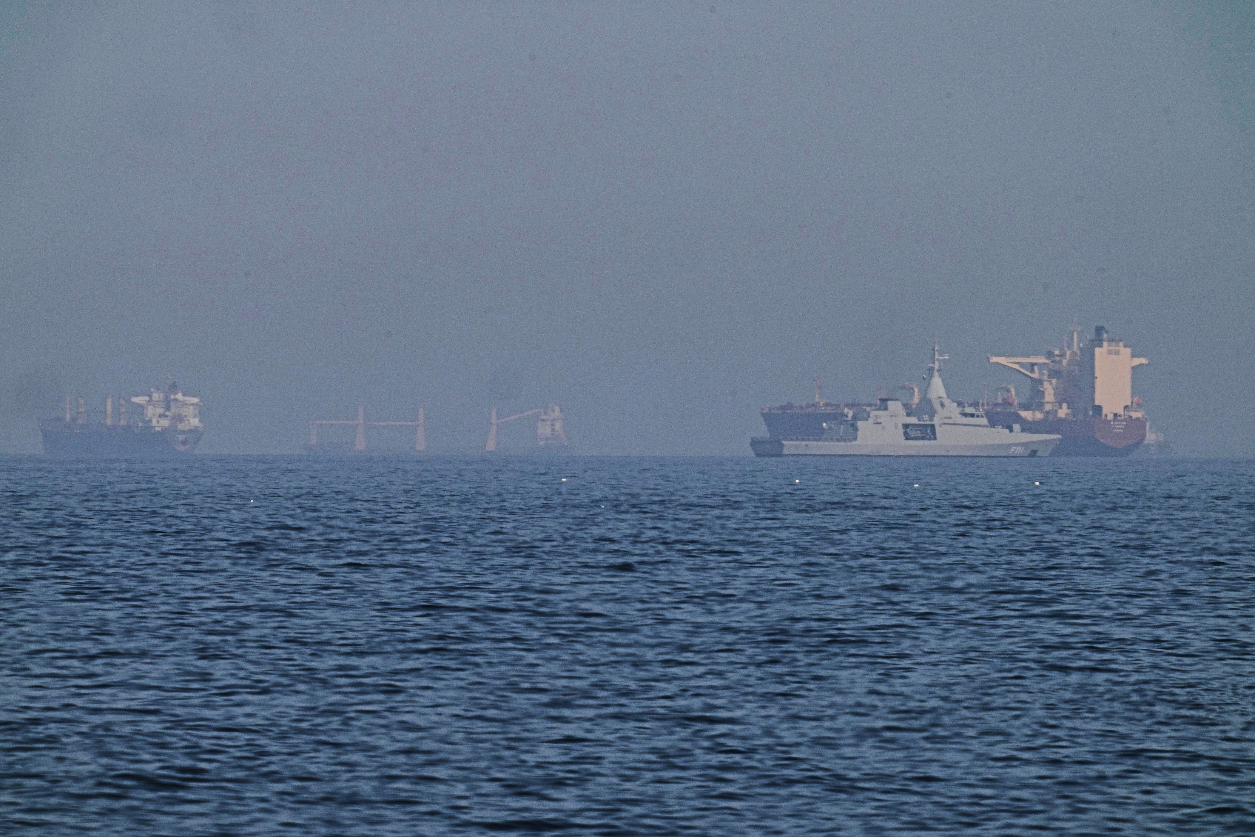 Emirates Iran War Strait of Hormuz