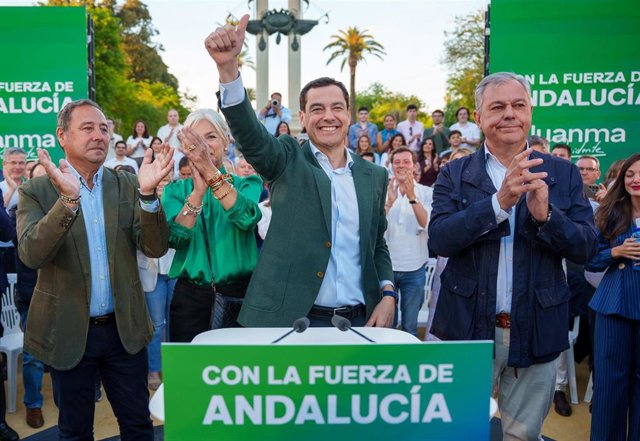 Moreno se quedaría al borde de la mayoría absoluta con PSOE-A a la baja ...