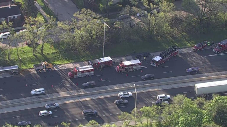 Photos: Outbound Edens Expressway remains partially closed in Skokie ...