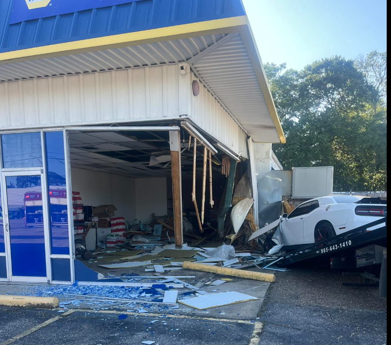 Suspect arrested after chase leads to crash into building