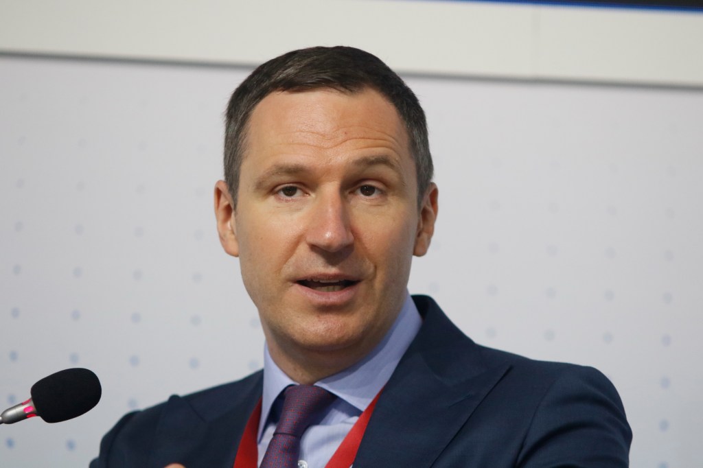 Russian minister flees to US after dodging Putin’s security service