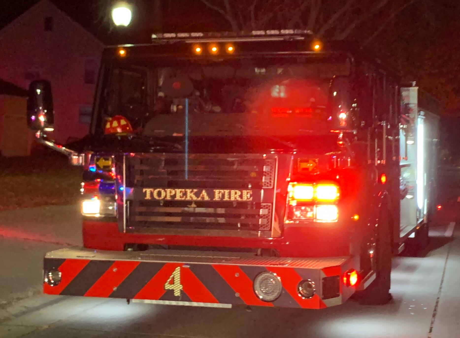 Crews extinguish garage fire early Monday in south-central Topeka