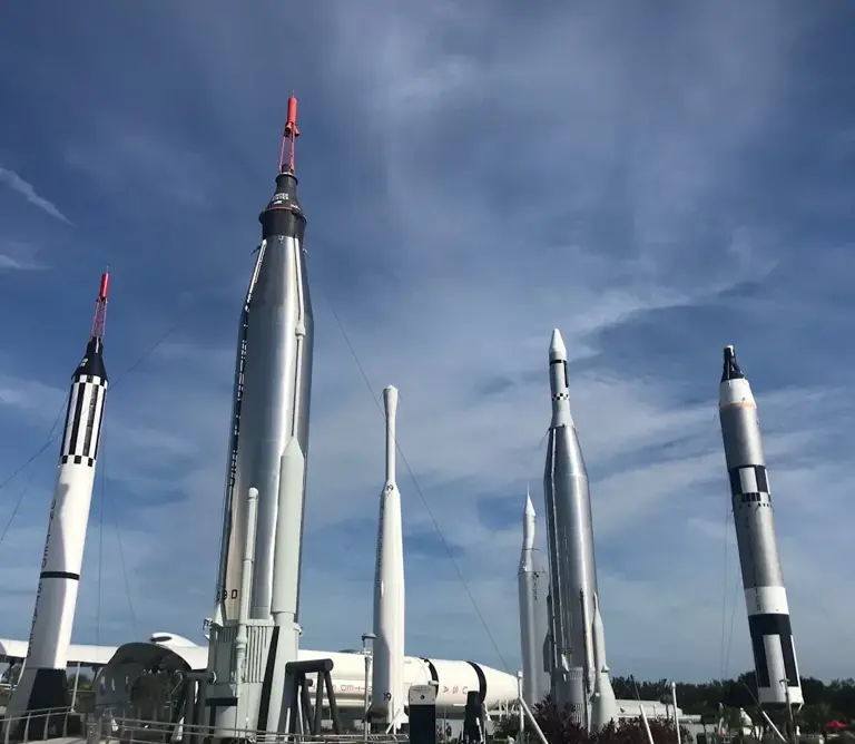 Why private rockets are suddenly outpacing government programs ...