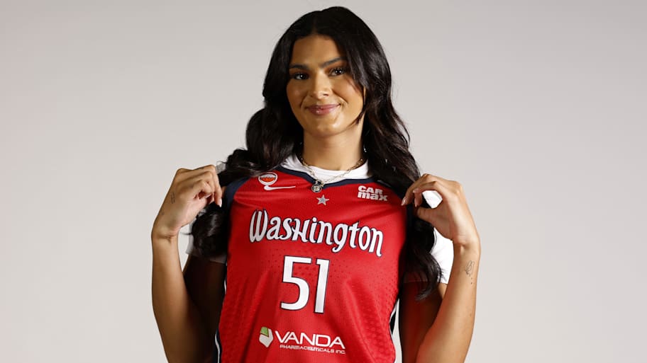 Lauren Betts answered biggest WNBA concern in Angel Reese matchup