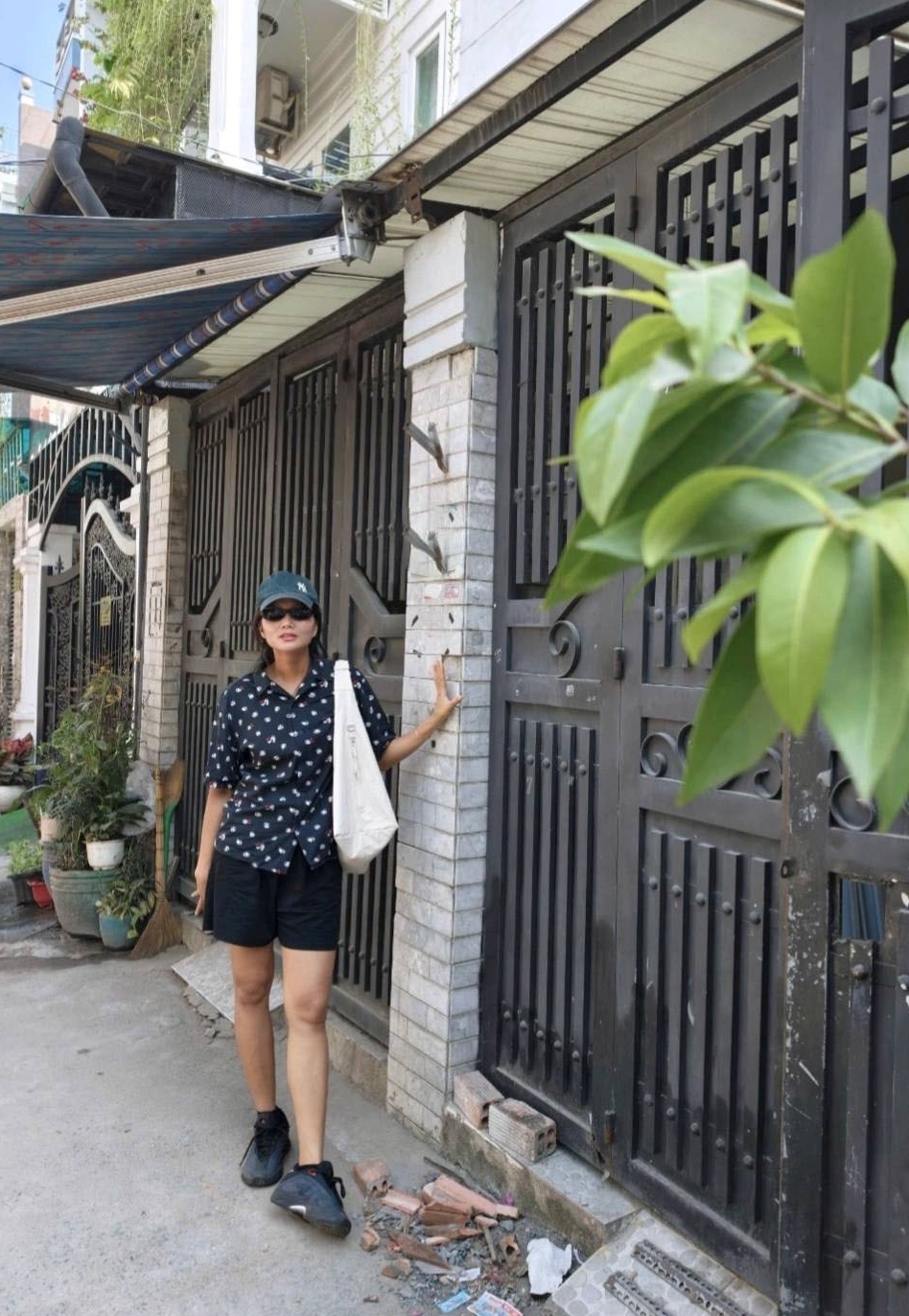 H'Hen Niê mua nhà phố