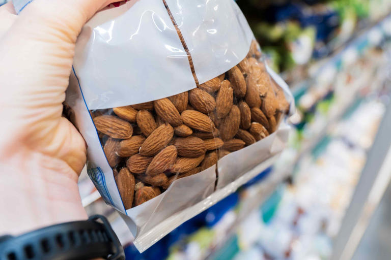 10 packaged snacks that aren't ultra-processed