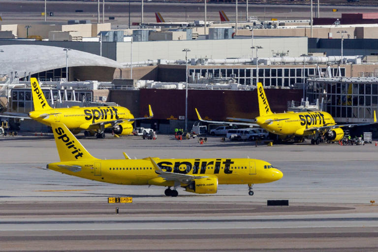 Inside the sudden collapse of Spirit Airlines