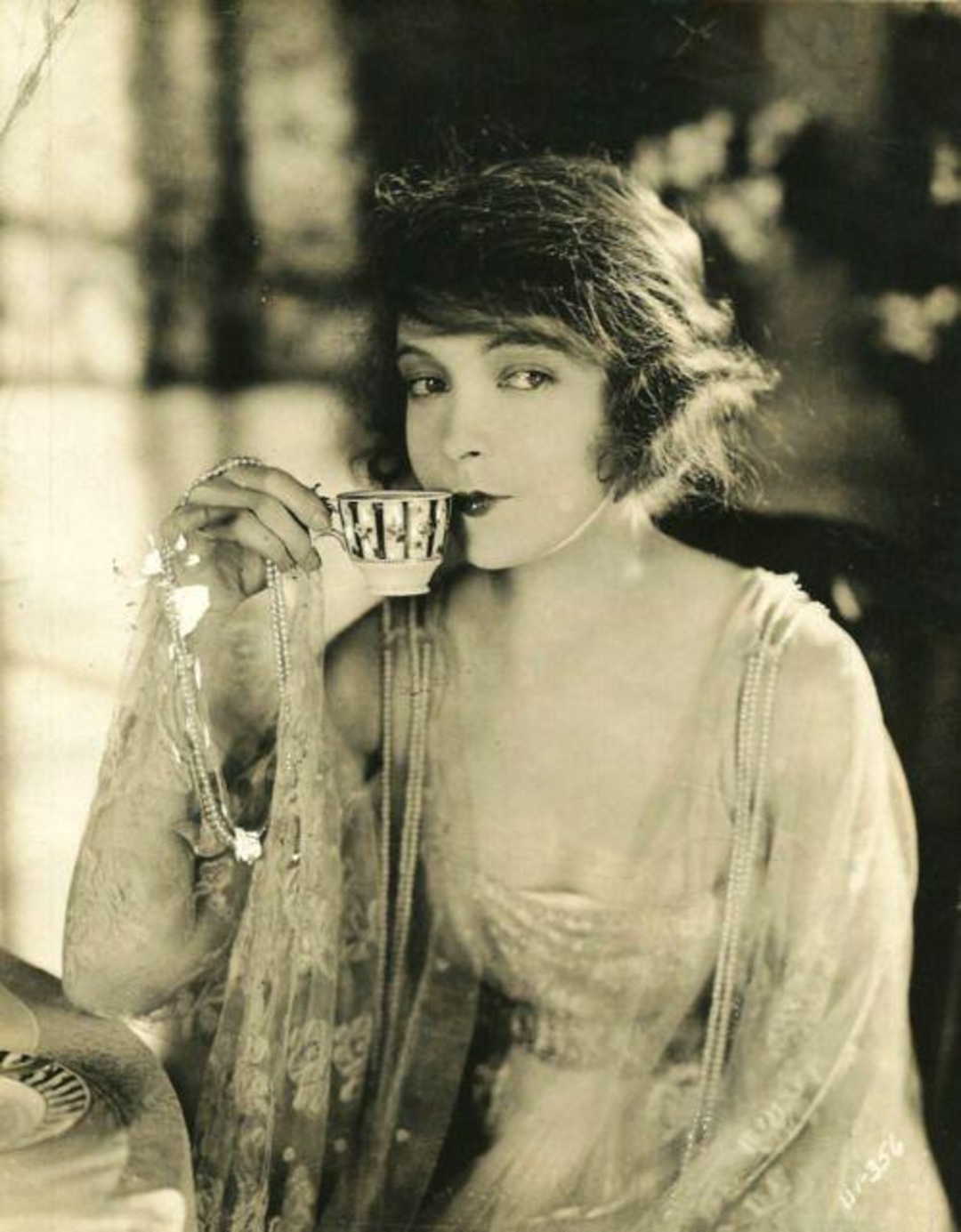 15 silent film actresses who ruled the 1920s