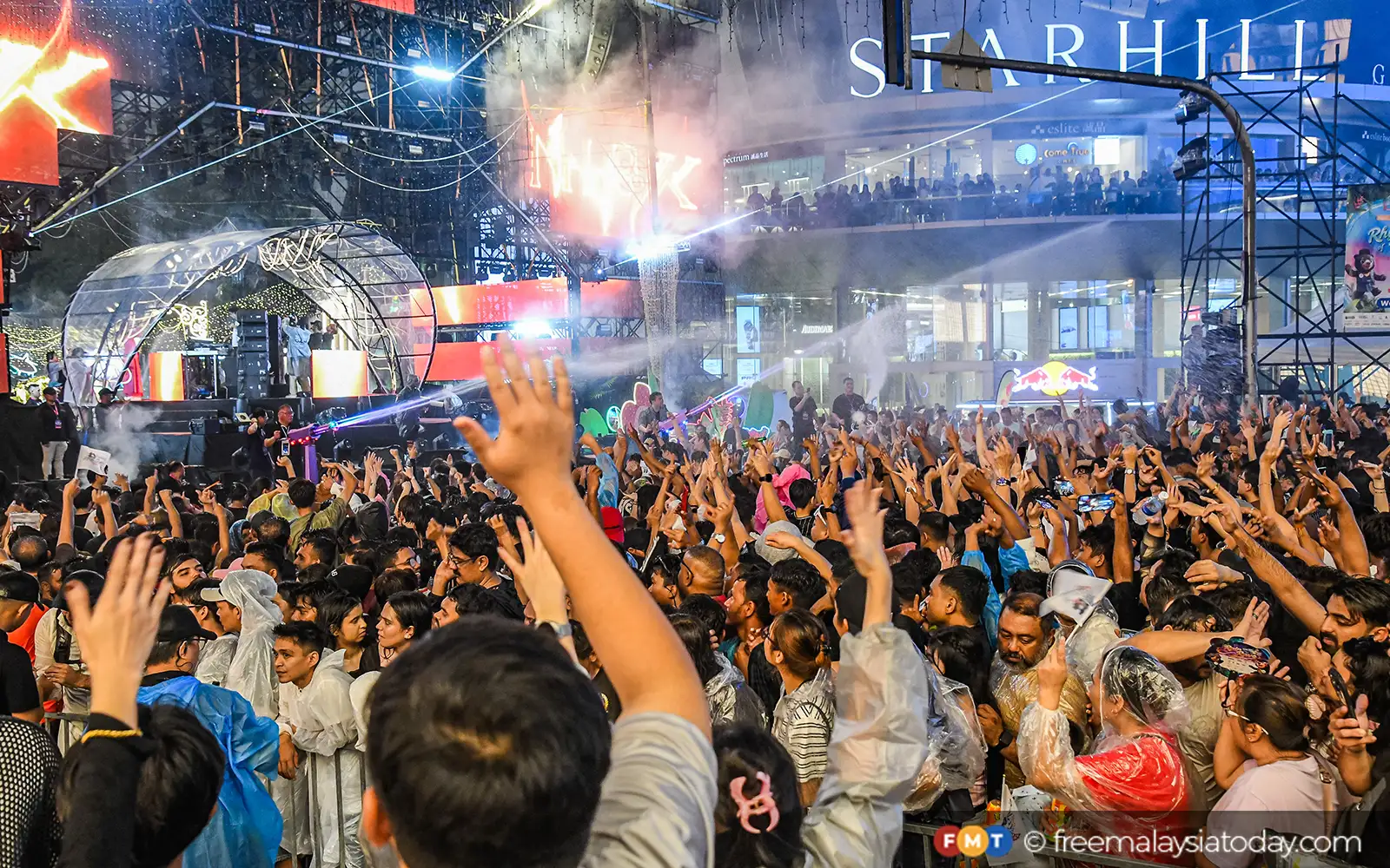 Water festival drew 180,000 visitors, generated RM200mil, claims ...