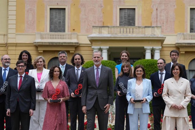El Rey defiende apoyar "con visión de Estado" a científicos en su labor ...