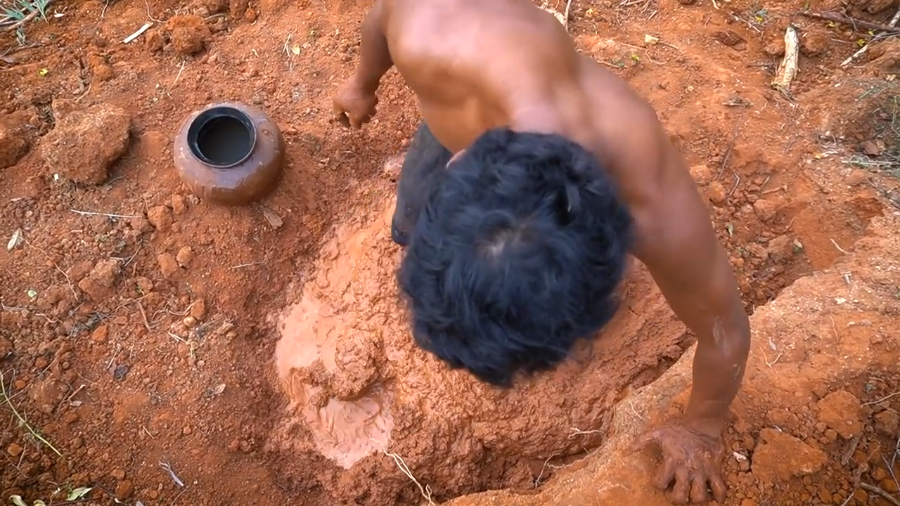 Builders plant grains around a house to reduce heat