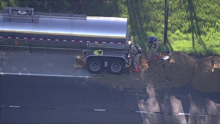 Photos: Outbound Edens Expressway remains partially closed in Skokie ...