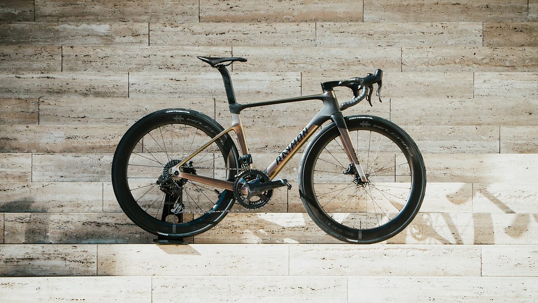 Neues Aero-Rennrad: Raymon Arva Elite: So extrem ist das neue Raymon ...