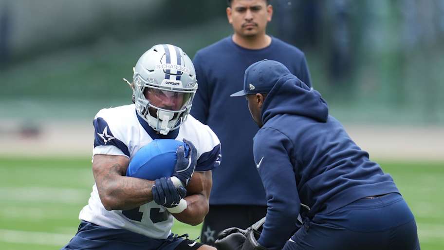 Cowboys rookies get first 'welcome to NFL' moment with Dallas' change at  minicamp