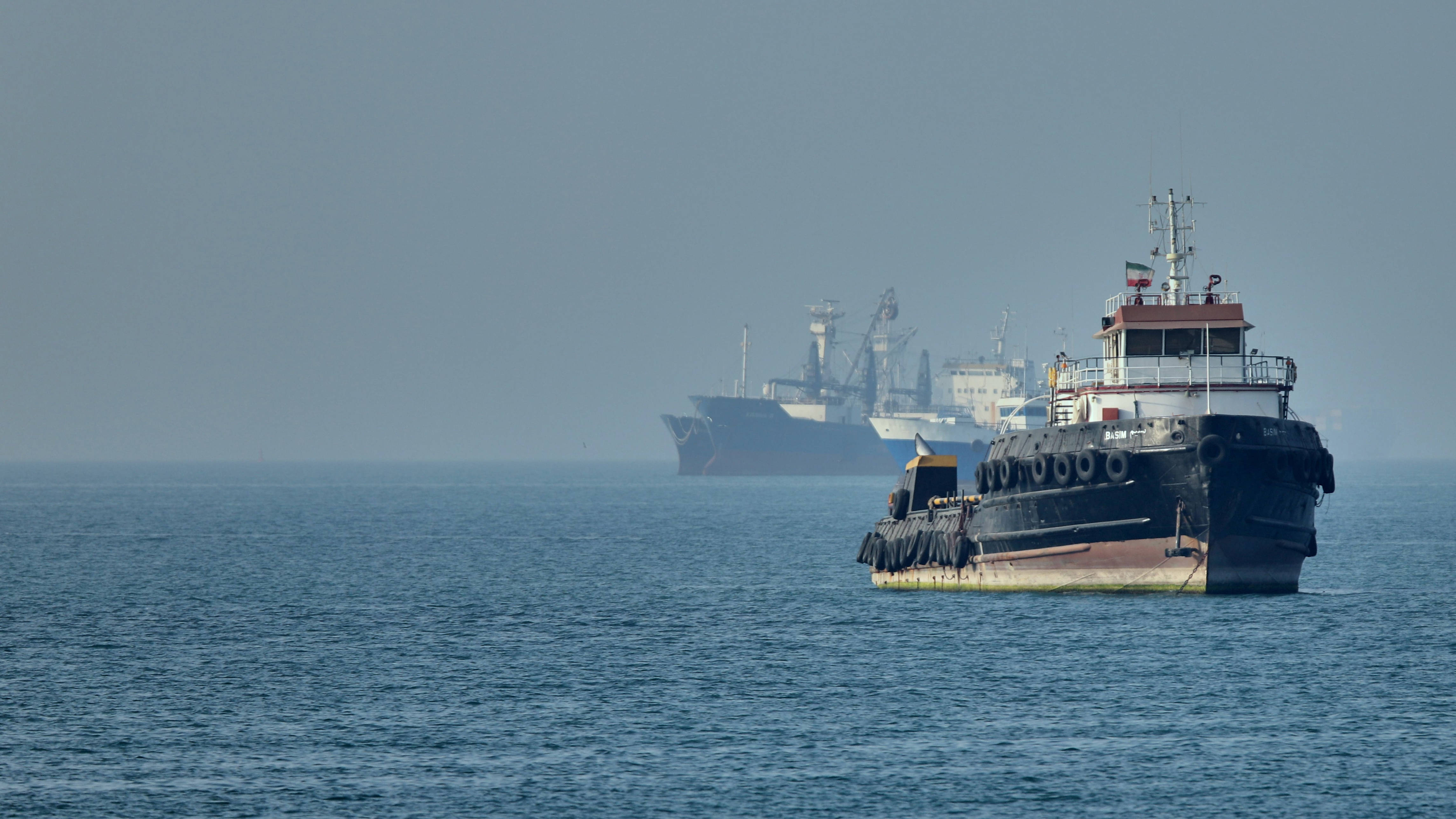 UAE says Iran has resumed attacks as the US moves to reopen the Strait ...