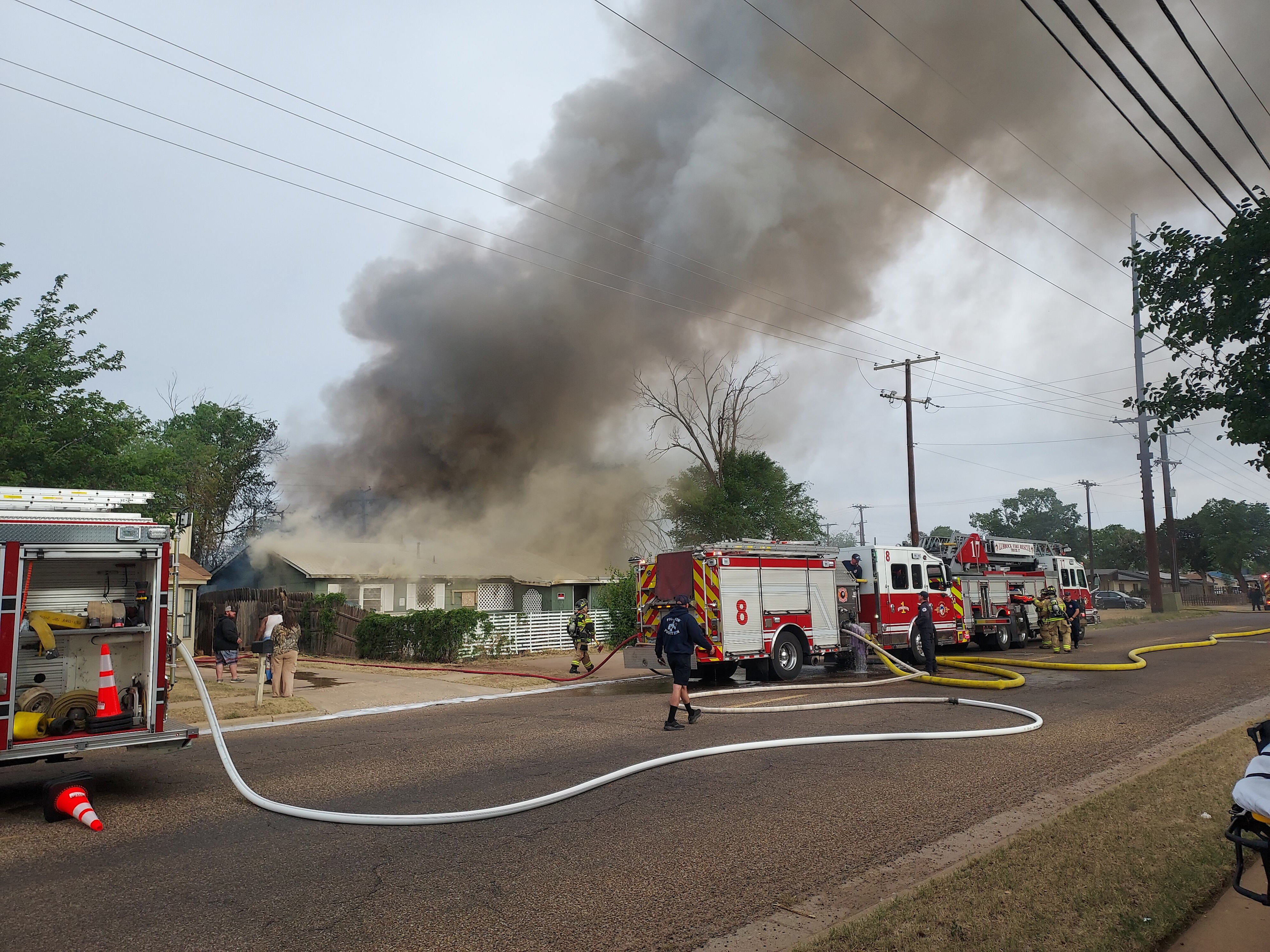 Crews respond to house fire Monday morning
