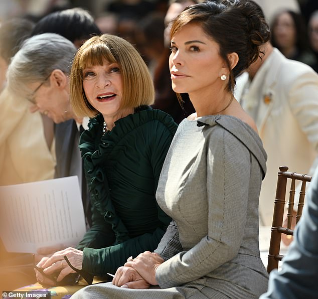 Glum-looking Lauren Sanchez steps out side-by-side with Anna Wintour ...