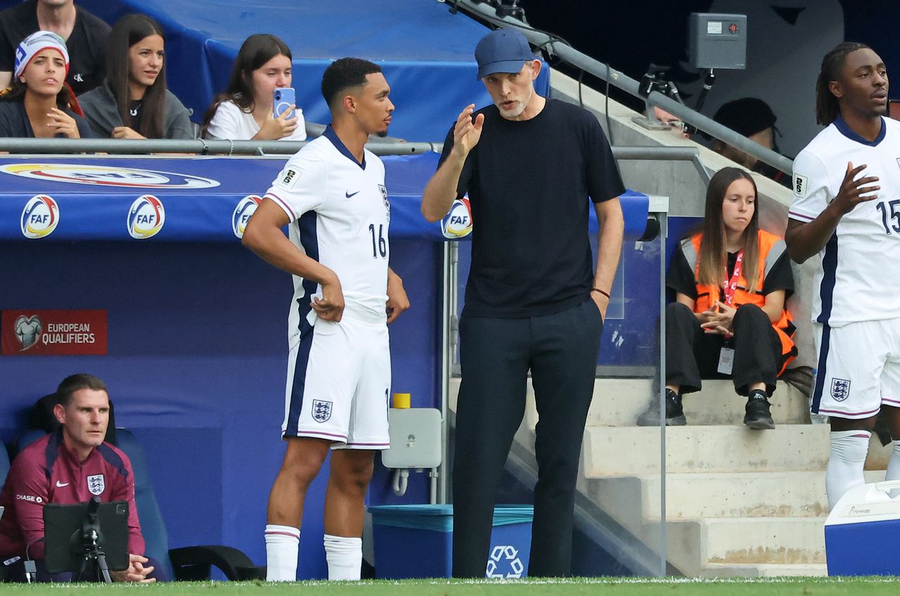 Why Stephen Warnock believes Trent Alexander-Arnold's attacking play ...