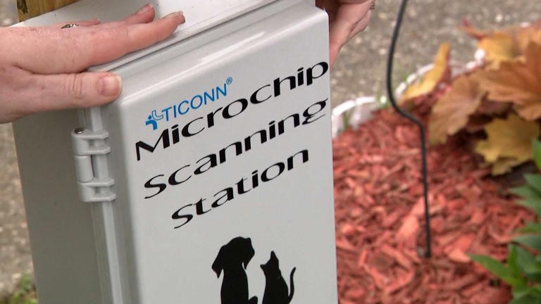 Project CommUNITY: Southern Indiana neighbors build DIY microchip ...