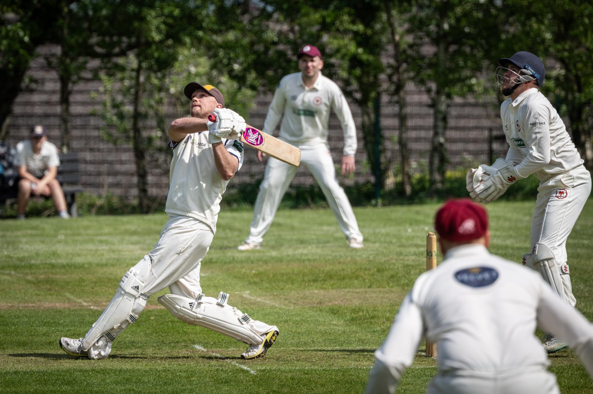 Batting trio propel Thornton to victory and Premier summit