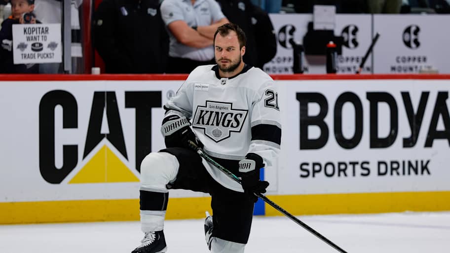 LA Kings expected to re-sign Scott Laughton this summer